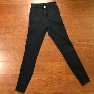 Black high waisted skinny jeans